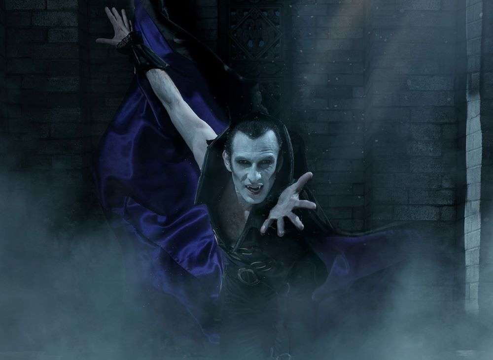 Daniel Benavides dances the role of the lead vampire in Orlando Ballet's "Vampire's Ball." Photography by Michael Cairns, 2019