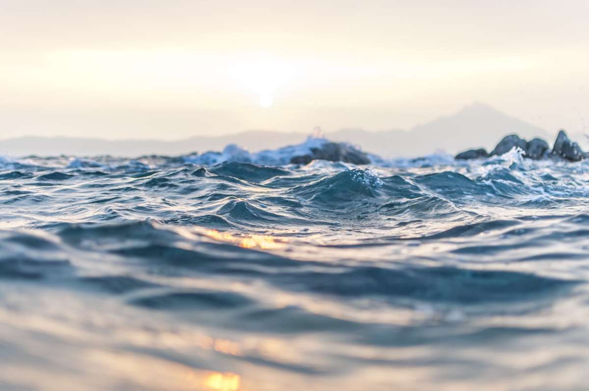 Crews recover body of teen who fell off Jet Ski on Lake Down - Central Florida News - Vimarsana News