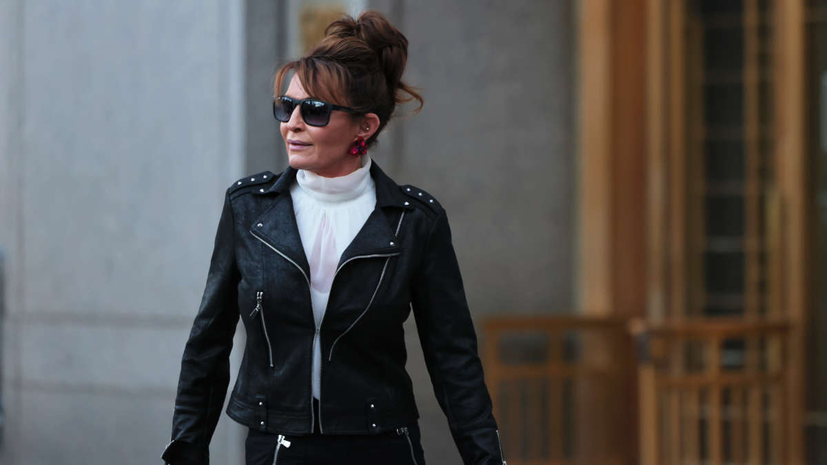 Sarah Palin is attempting a comeback in Alaska, but her star has dimmed at home - NPR News - Vimarsana News