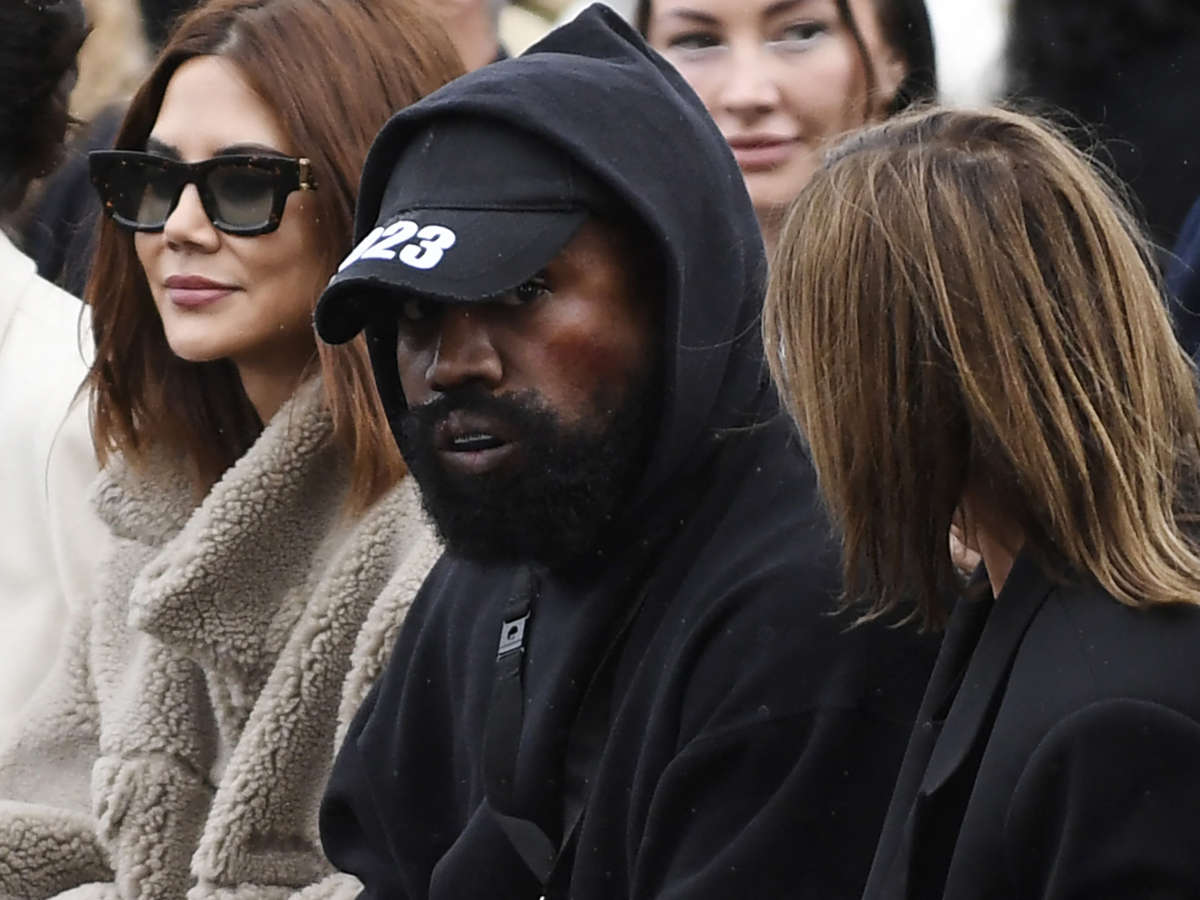 The family of George Floyd plans to file a $250 million lawsuit against Ye - NPR News - Vimarsana News